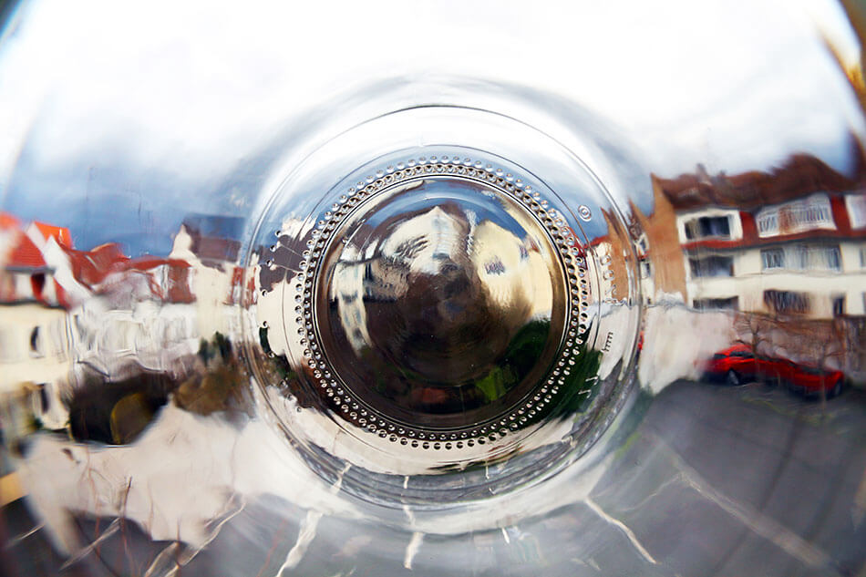 Why do contact lens get blurry?