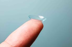 The 7 Best Contact Lenses for Dry Eyes